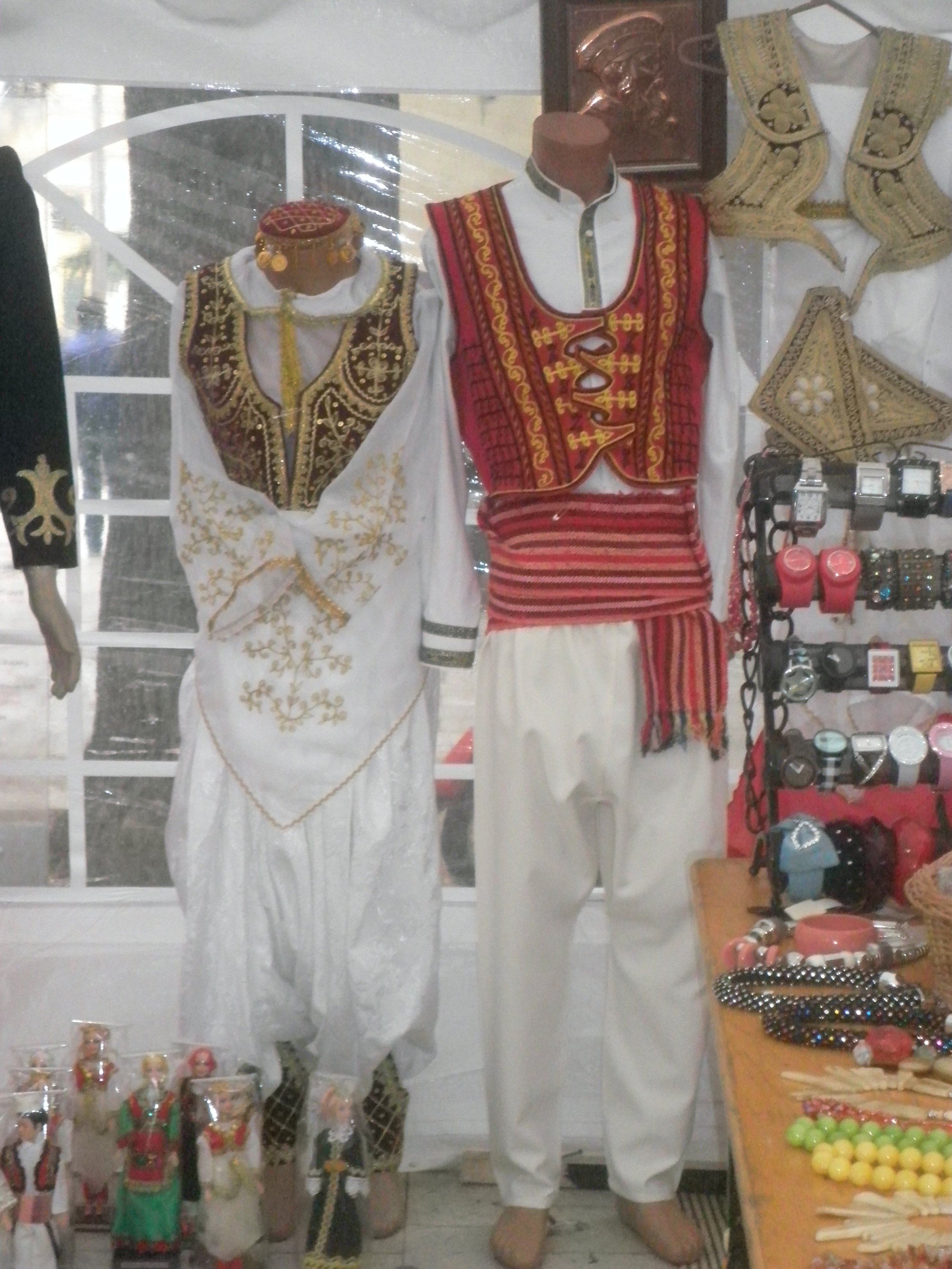 Costumi folcloristici albanesi