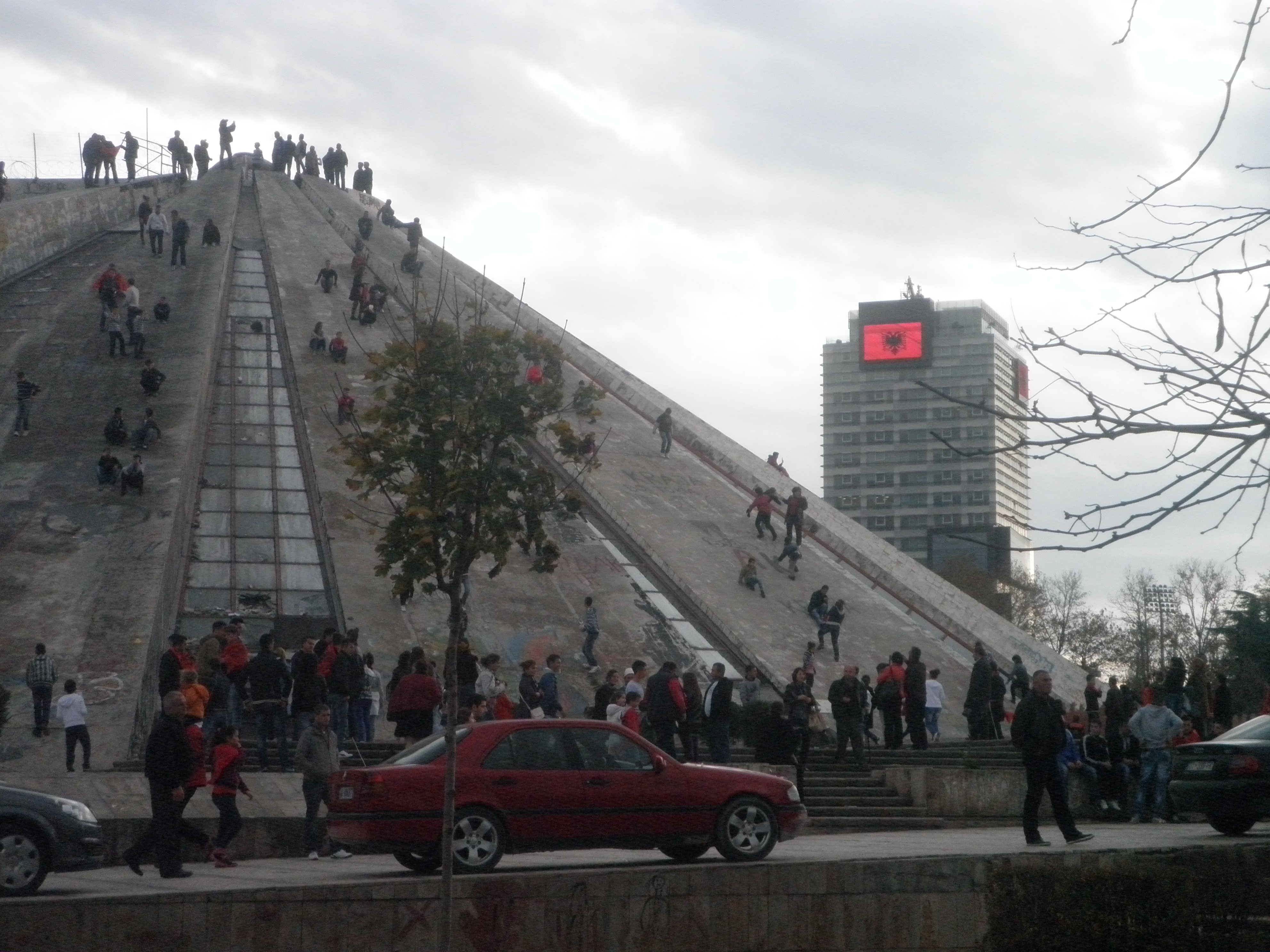 La Piramide di Tirana